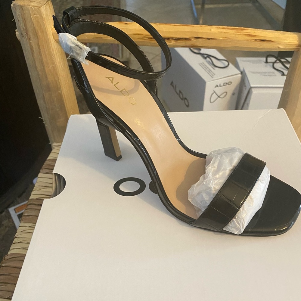 Shoes - Picture 3 of 3